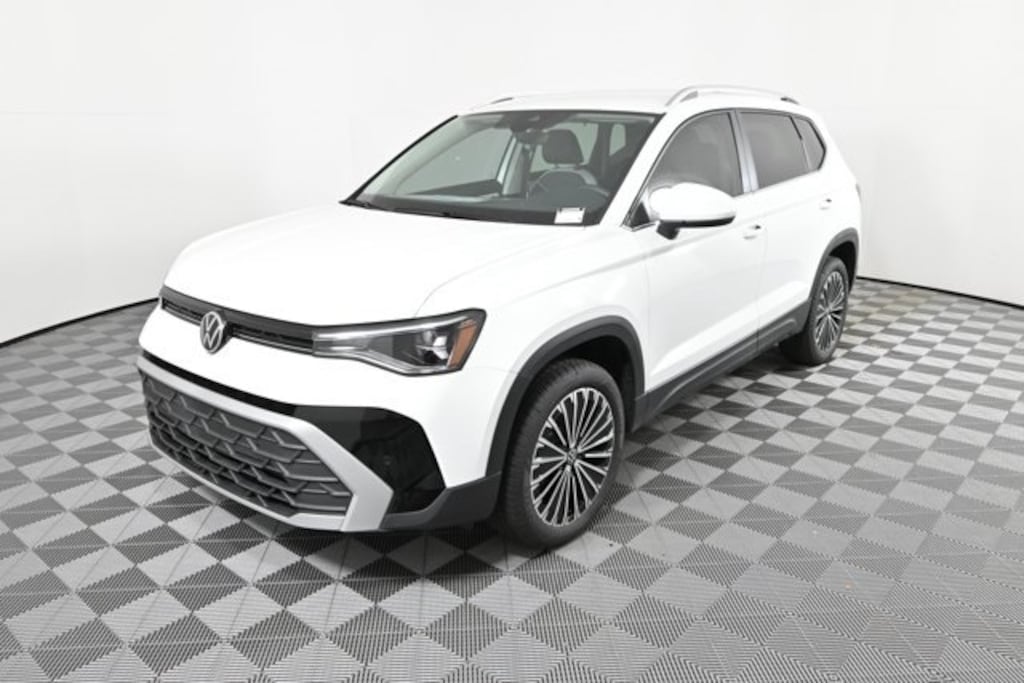 New 2025 Volkswagen Taos 1.5T SE SUV