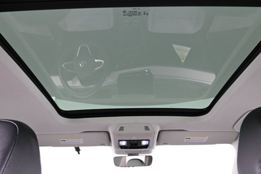 New 2025 Volkswagen Tiguan 2.0T SE SUV