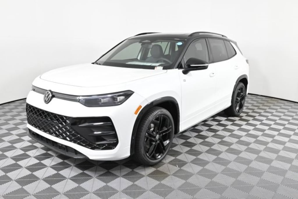 New 2025 Volkswagen Tiguan 2.0T SE R-Line Black SUV