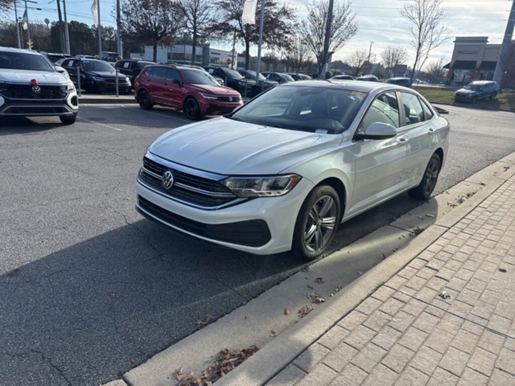 Used 2023 Volkswagen Jetta 1.5T SE Sedan