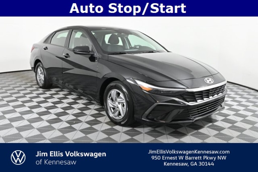 Used 2024 Hyundai Elantra SE Sedan