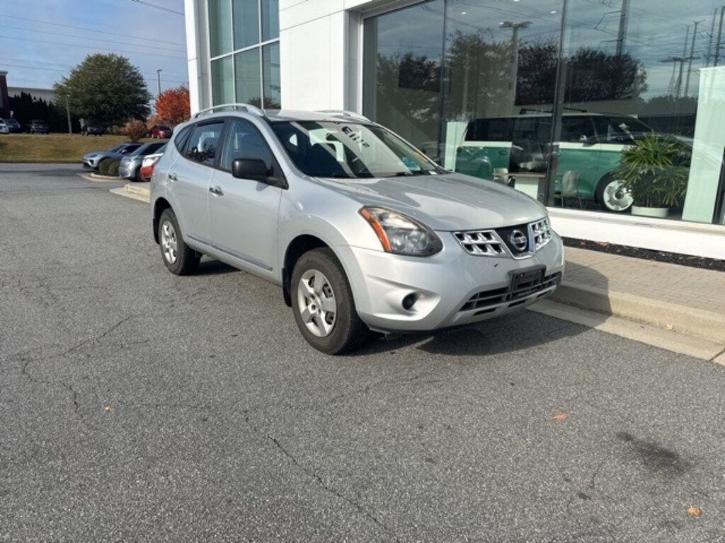 Used 2015 Nissan Rogue Select S SUV