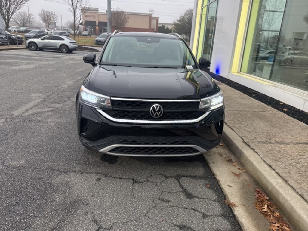 Used 2022 Volkswagen Taos 1.5T SE SUV