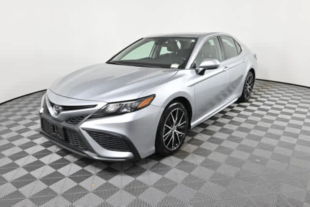 Used 2024 Toyota Camry SE Sedan