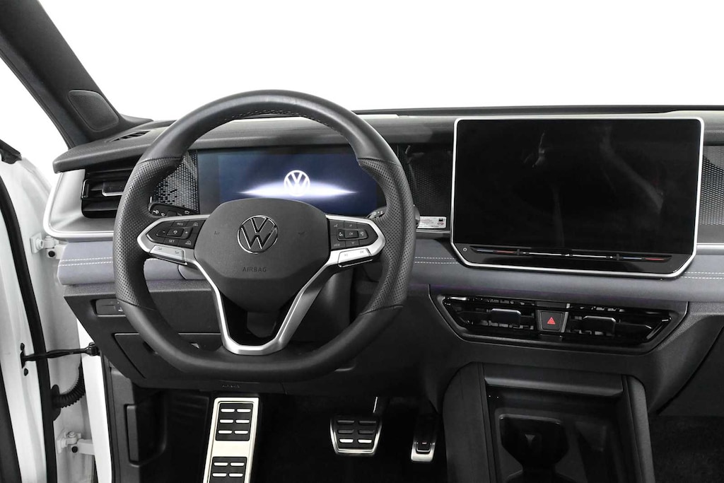 New 2026 Volkswagen Tiguan SE R-Line Black SUV