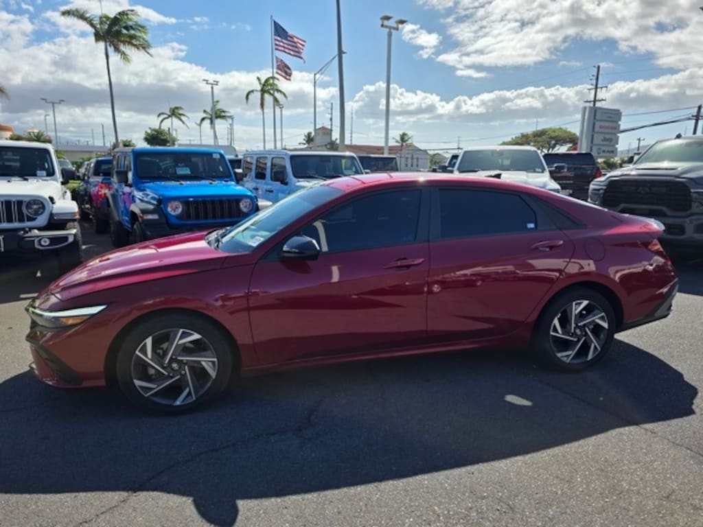 Used 2025 Hyundai Elantra SEL Sport Sedan