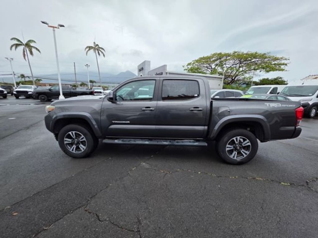 Used 2016 Toyota Tacoma SR5 Truck