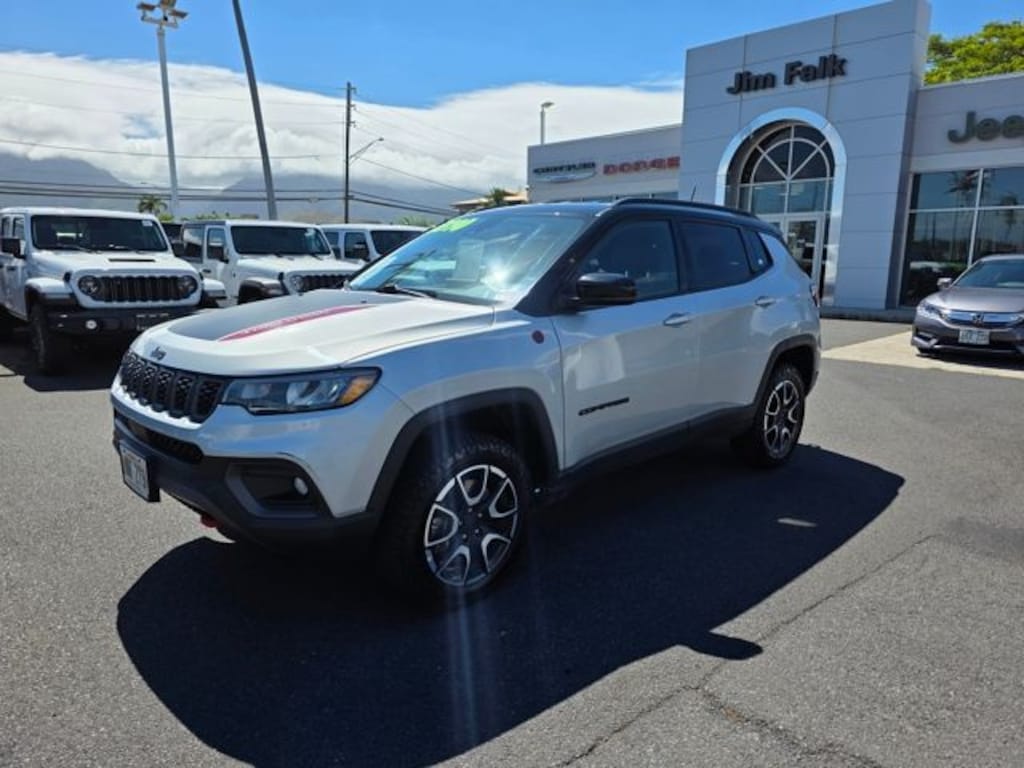 Used 2024 Jeep Compass Trailhawk SUV