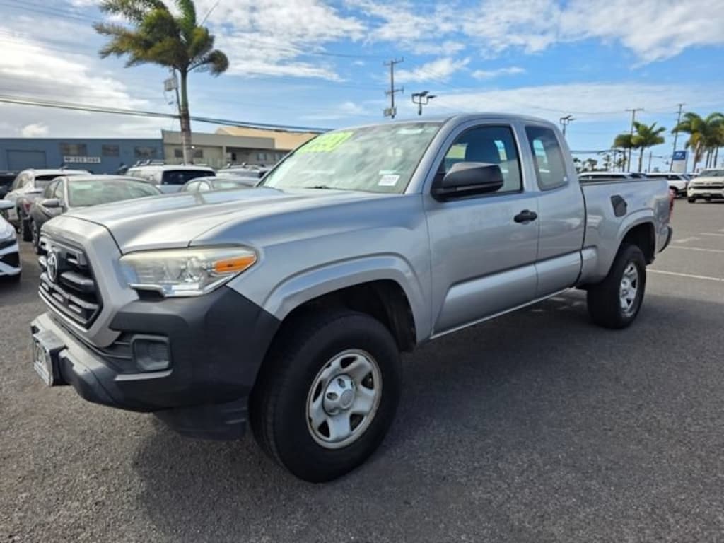 Used 2017 Toyota Tacoma SR