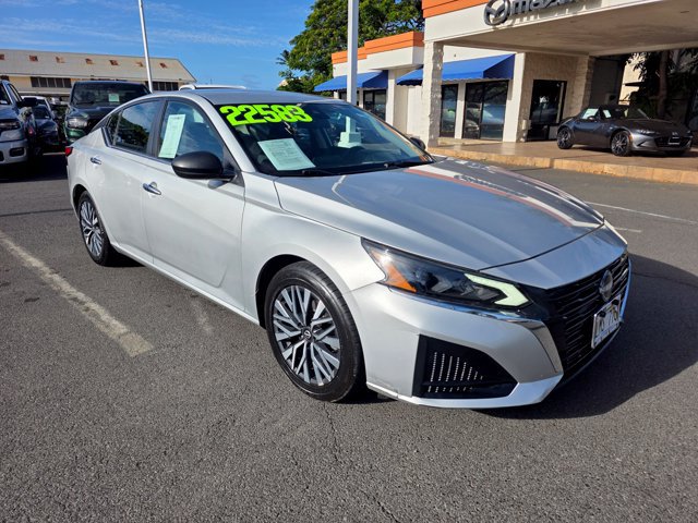 Used 2024 Nissan Altima 2.5 SV