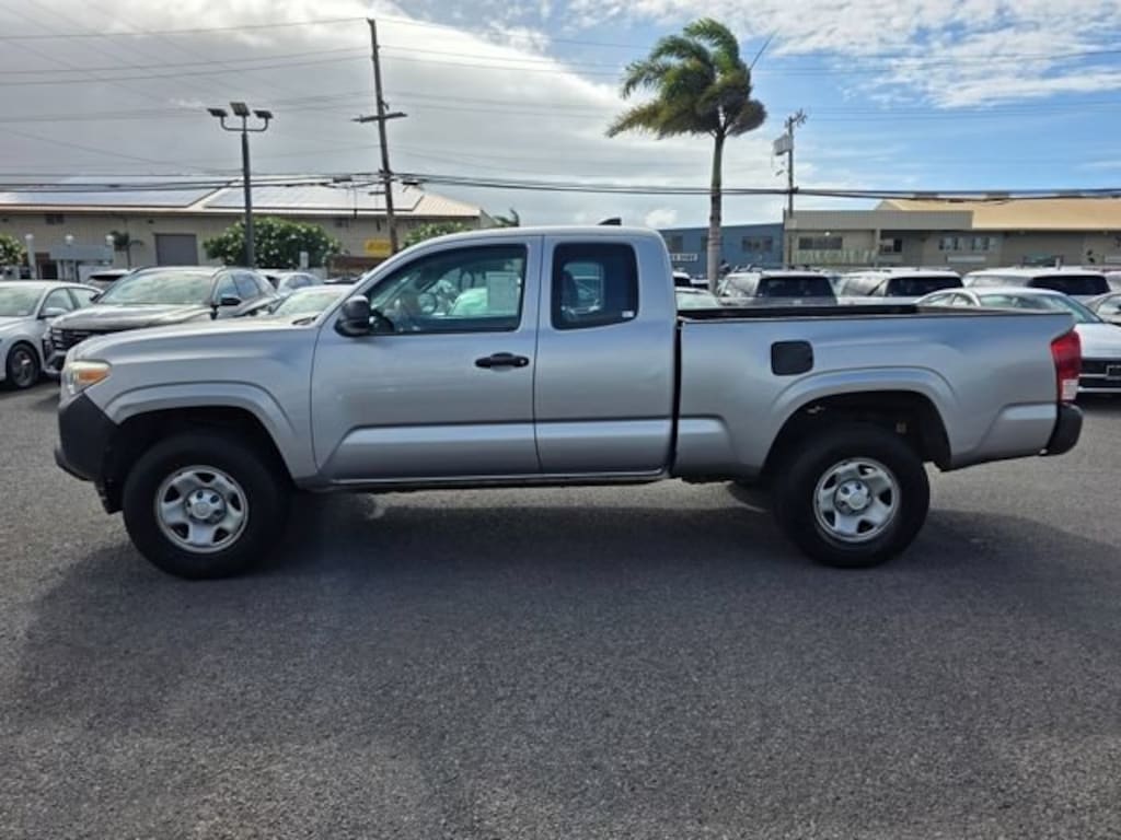 Used 2017 Toyota Tacoma SR