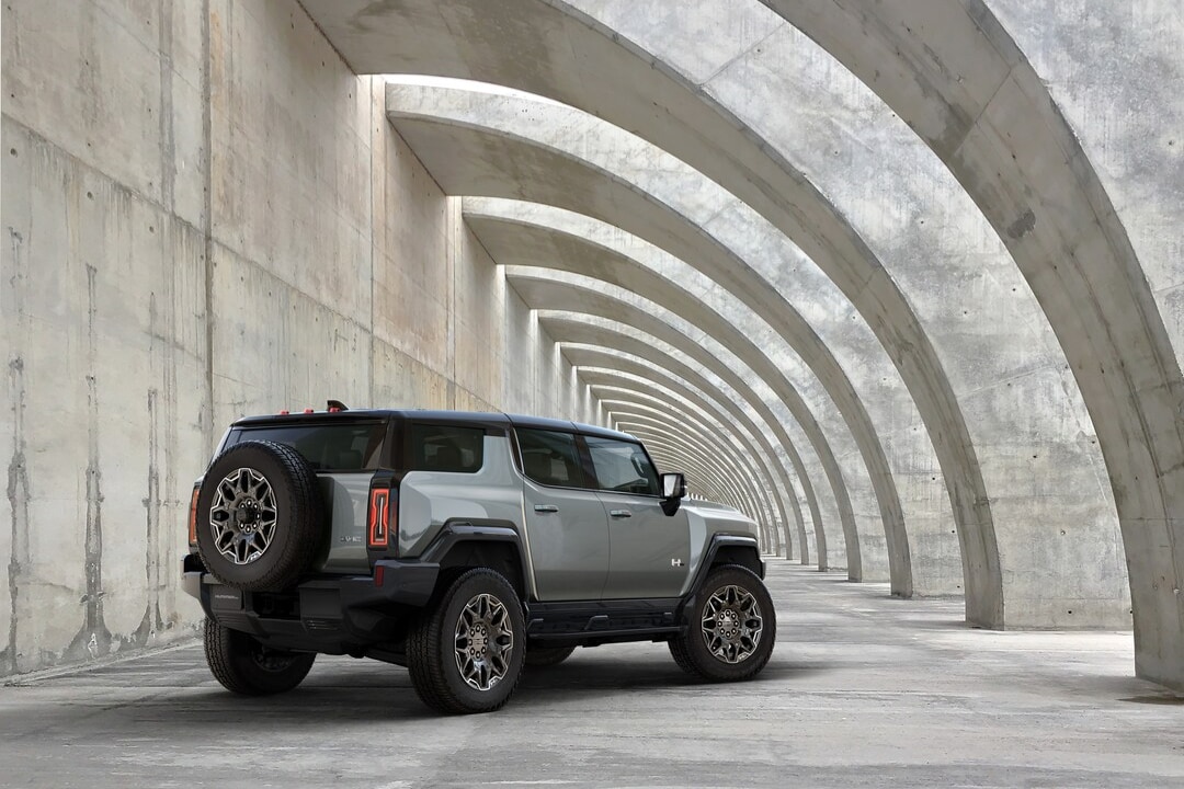 GMC HUMMER EV SUV CAPABILITY