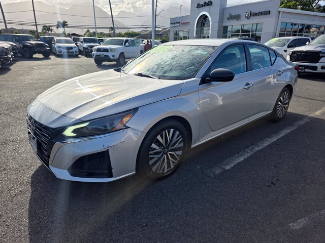 Used 2024 Nissan Altima 2.5 SV
