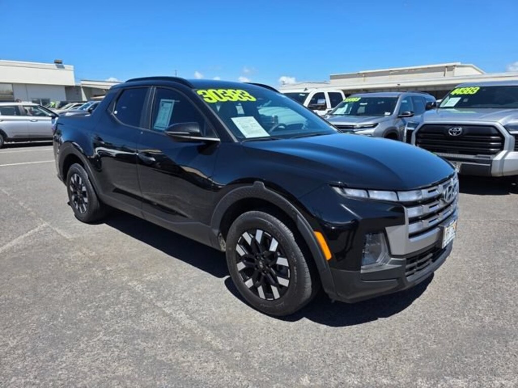 Used 2025 Hyundai Santa Cruz SEL Activity