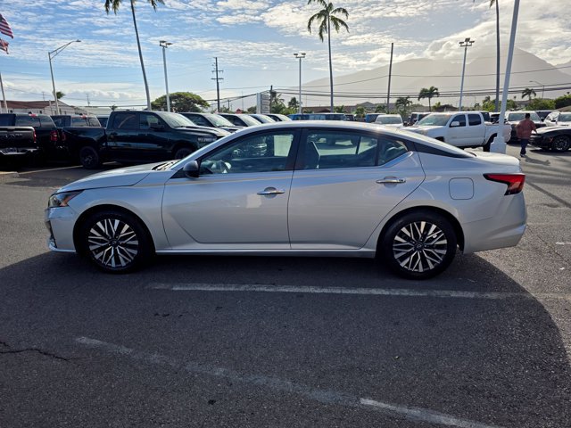 Used 2024 Nissan Altima 2.5 SV