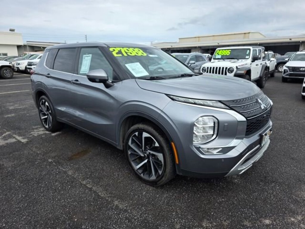 Used 2024 Mitsubishi Outlander SE