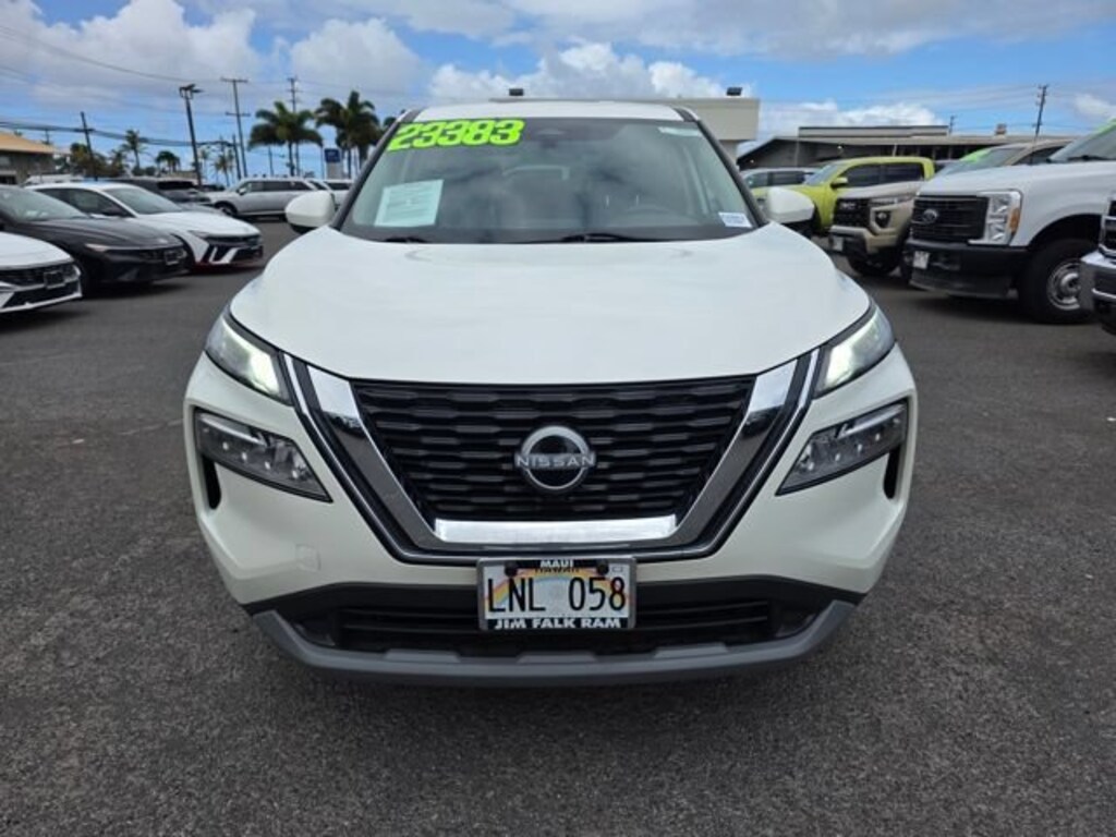 Used 2023 Nissan Rogue SV