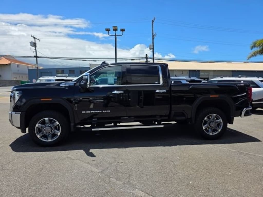 Used 2025 GMC Sierra 2500 HD SLT Truck