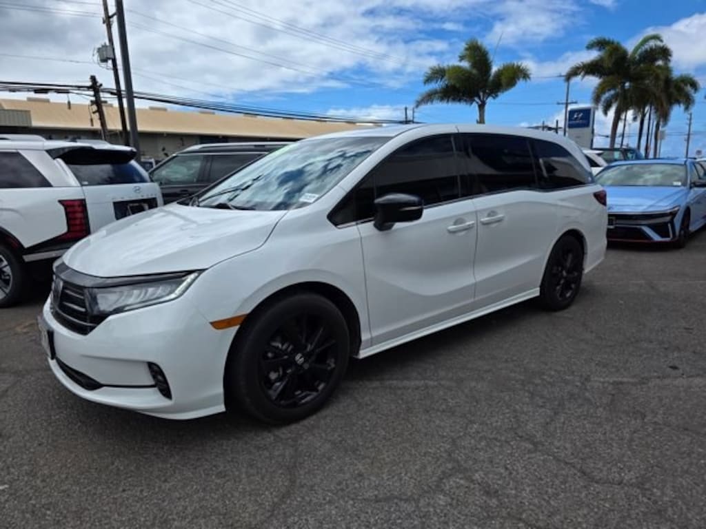 Used 2023 Honda Odyssey Sport