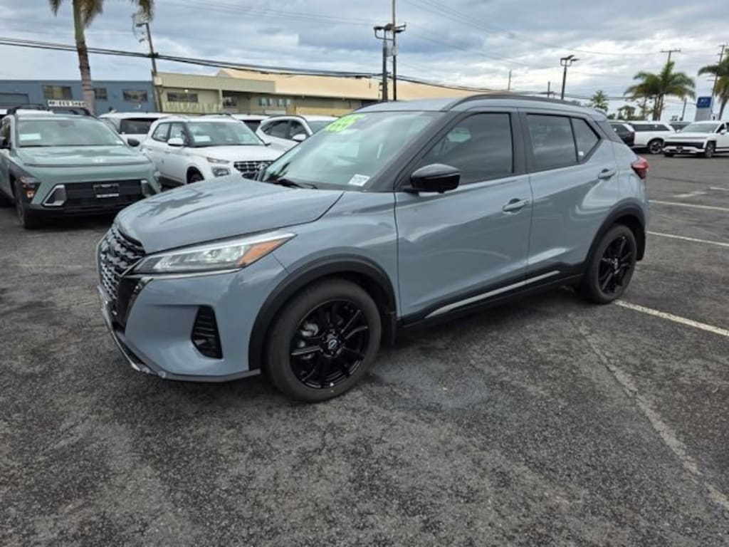 Used 2024 Nissan Kicks SR