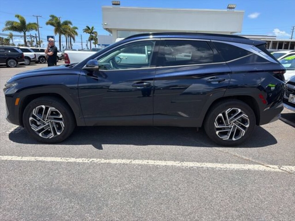 Used 2025 Hyundai Tucson Hybrid Limited