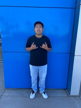 Staff member Johnny He from cd54390d330c