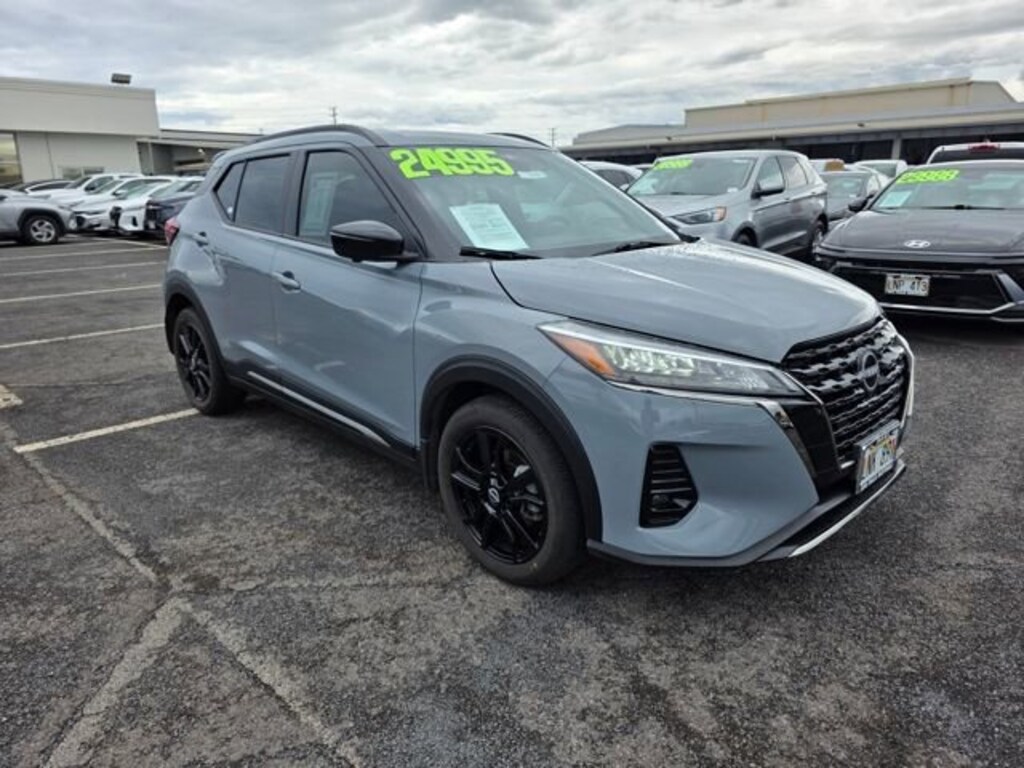 Used 2024 Nissan Kicks SR