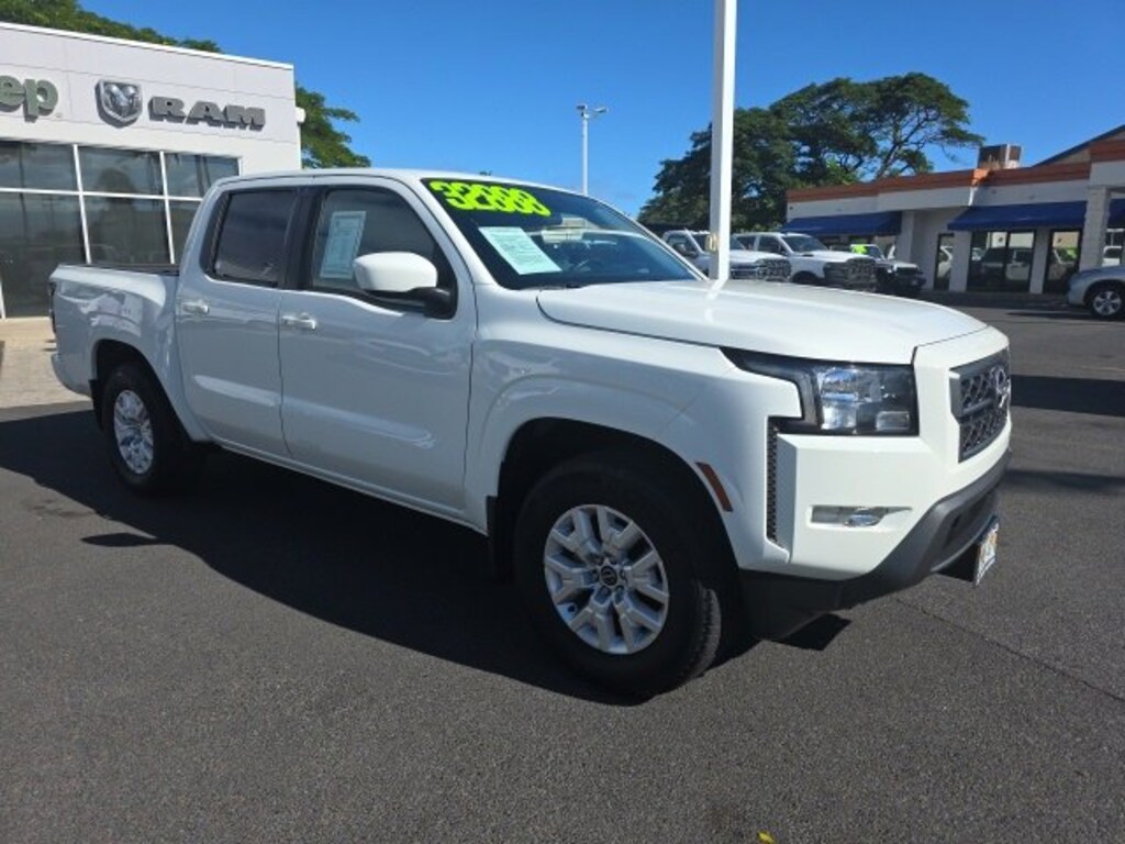 Used 2022 Nissan Frontier SV