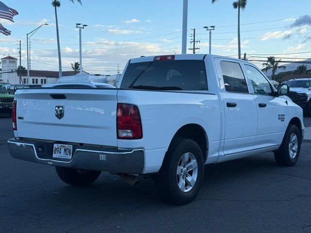 2022 Ram 1500 Classic SLT photo 3