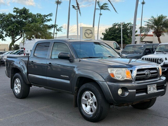 2009 Toyota Tacoma PreRunner V6 photo 2
