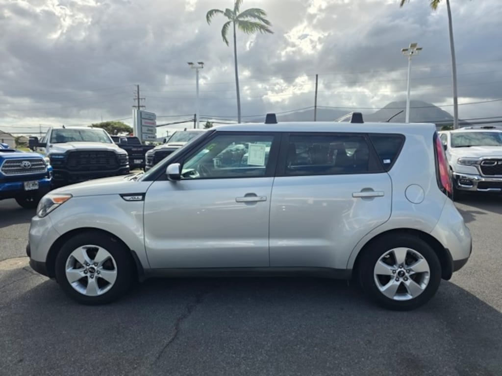 Used 2018 Kia Soul Base Hatchback