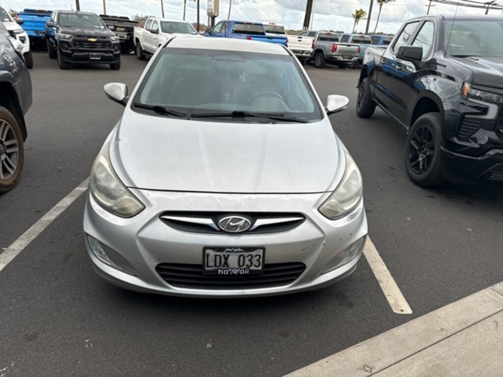 Used 2013 Hyundai Accent SE Hatchback