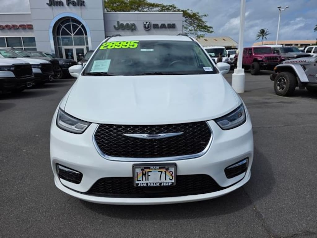 Used 2022 Chrysler Pacifica Touring L Van Passenger Van