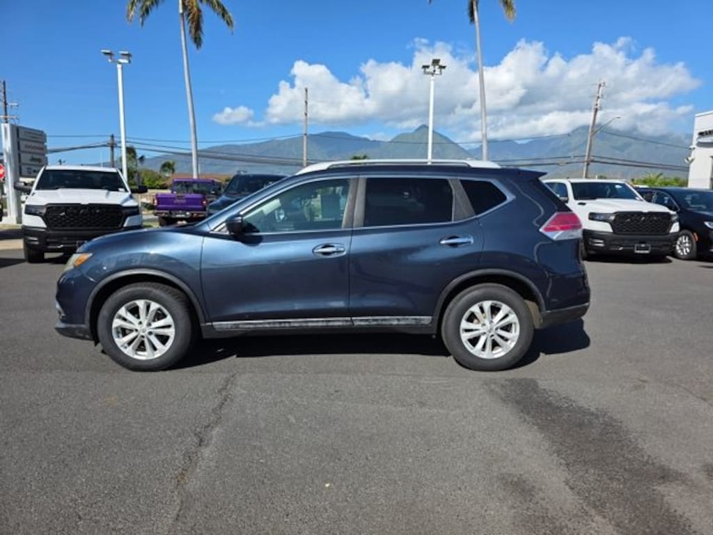 Used 2016 Nissan Rogue SV SUV