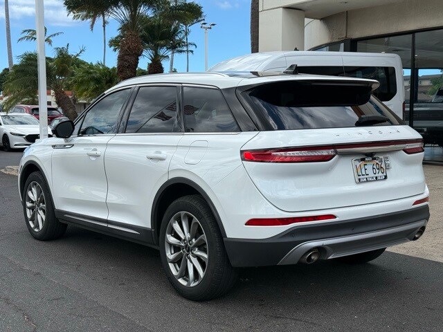 2021 Lincoln Corsair Standard photo 4