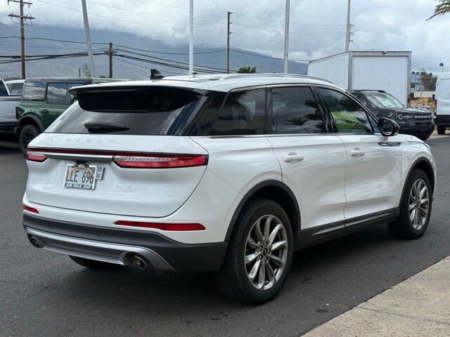 2021 Lincoln Corsair Standard photo 3