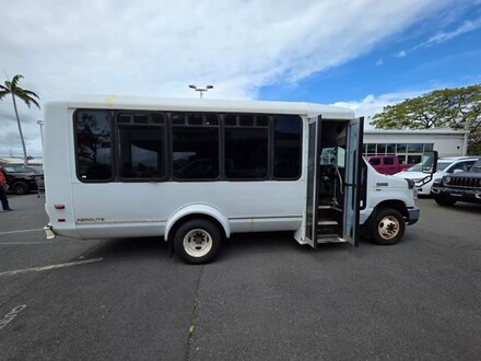 2013 Ford E-350 Cutaway Base Truck