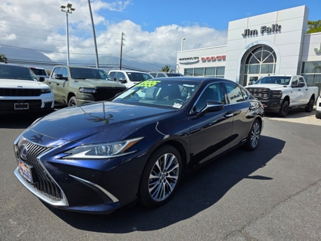 Used 2020 Lexus ES 300h Sedan