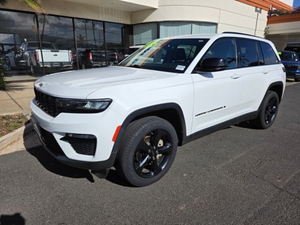 Used 2023 Jeep Grand Cherokee Limited SUV