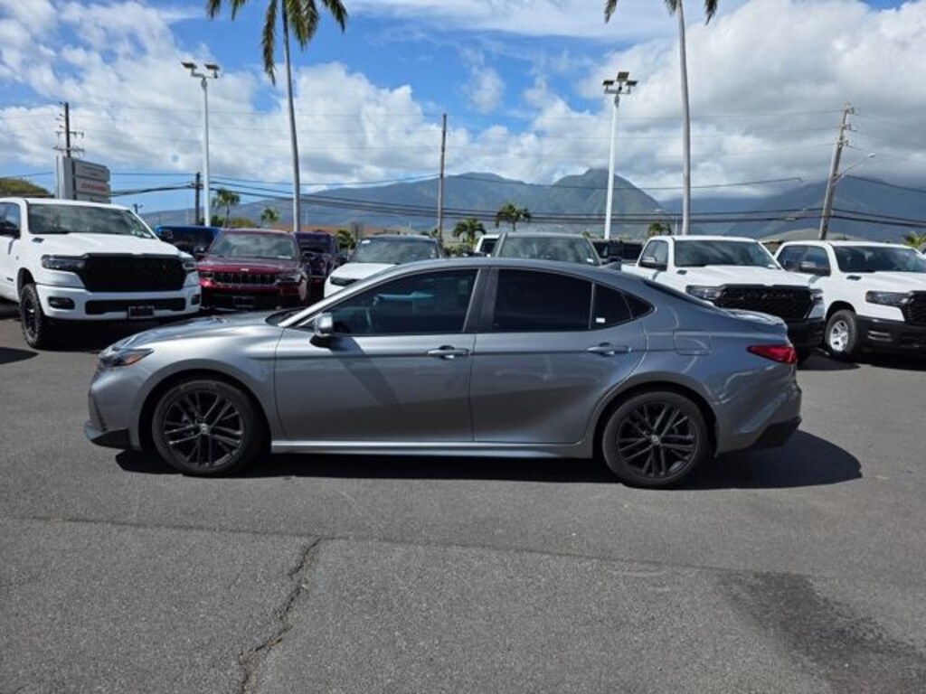 Used 2026 Toyota Camry SE Sedan