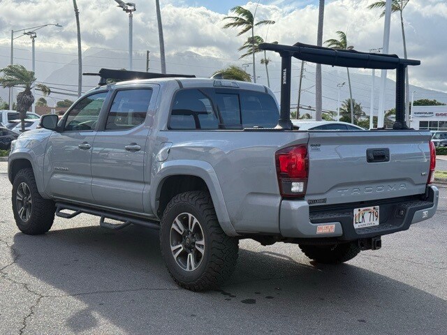 2018 Toyota Tacoma TRD Sport V6 4x4 photo 4