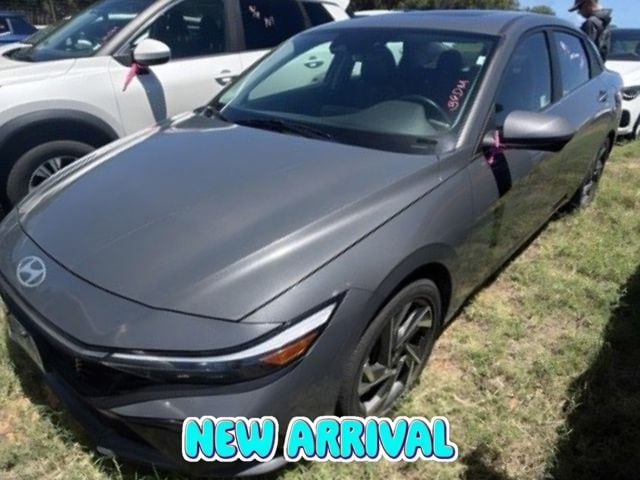 2024 Hyundai Elantra at Jim Falk Nissan, photo 1