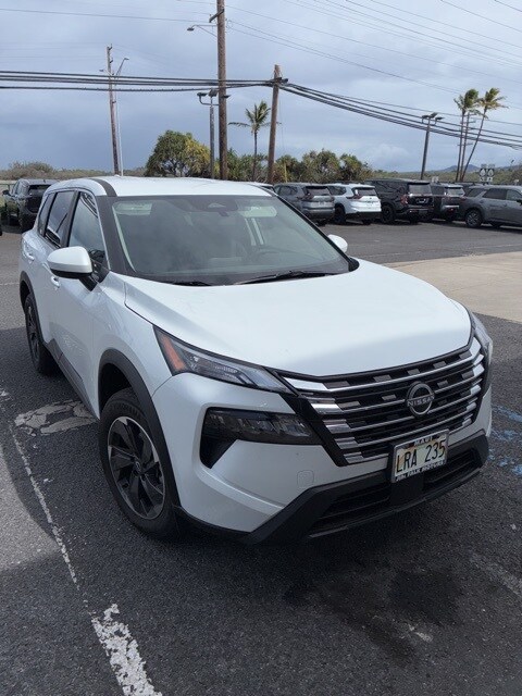 2025 Nissan Rogue SV photo 2