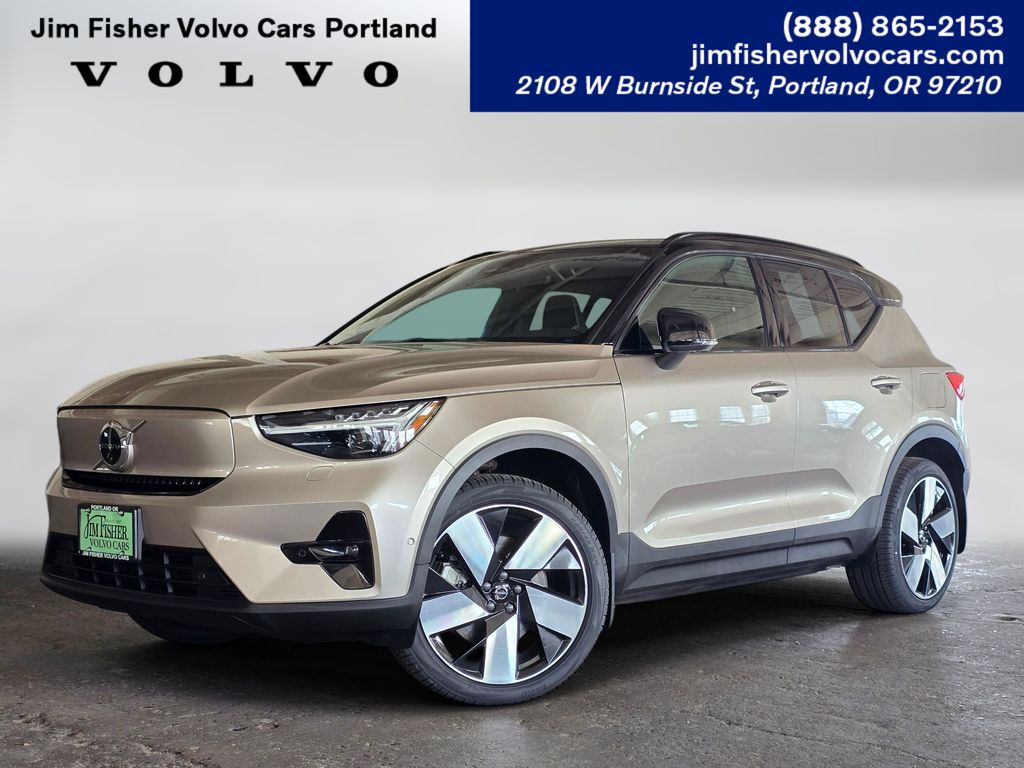 2023 Volvo XC40 Ultimate