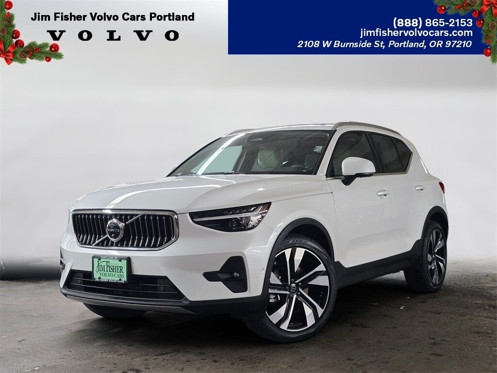 2023 Volvo XC40 Ultimate's photo
