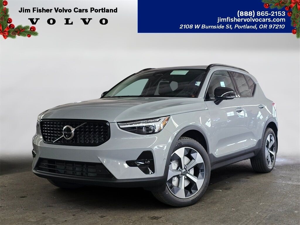 2026 Volvo XC40 Plus's photo