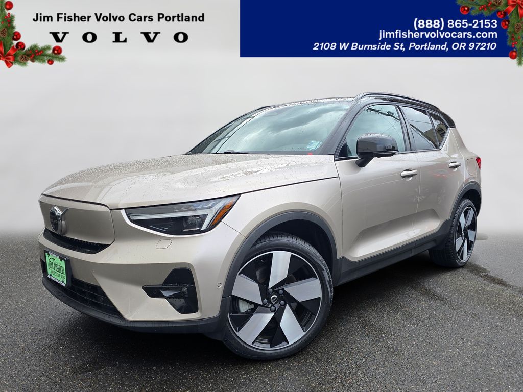 2023 Volvo XC40 Recharge Pure Electric SUV 