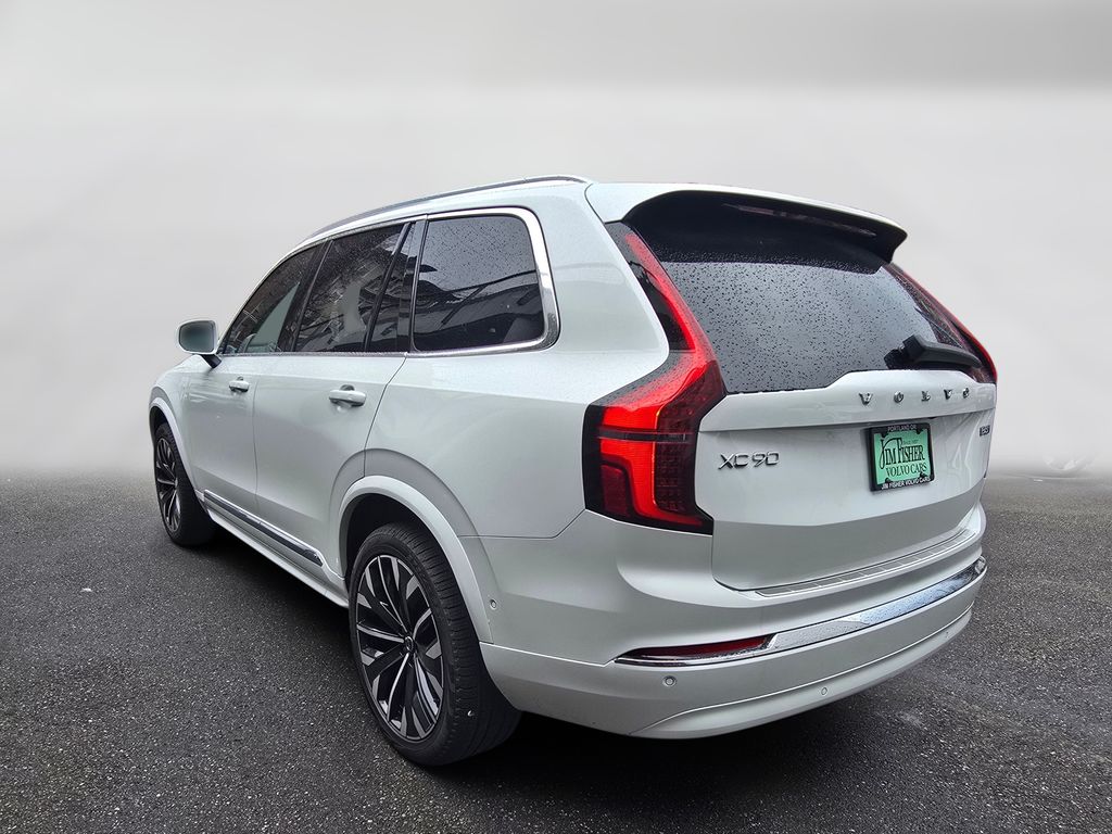 2025 Volvo XC90 Plus - Photo 7