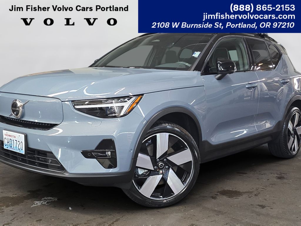 2023 Volvo XC40 Ultimate