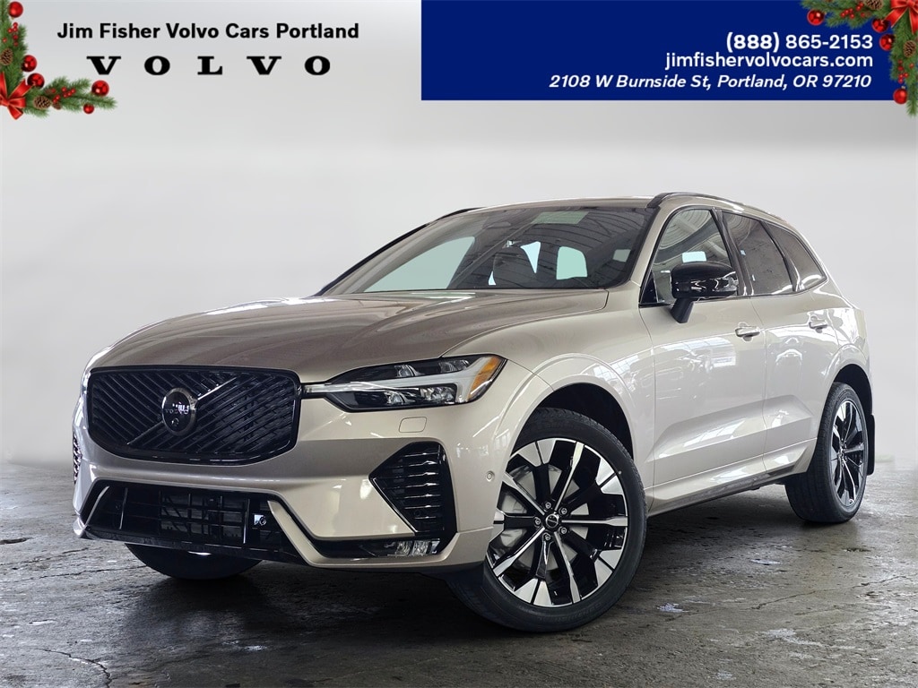 2026 Volvo XC60 Plus's photo
